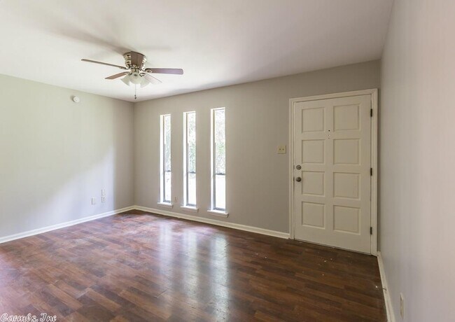Building Photo - 8 Bellemeade Dr