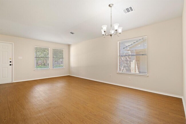 Building Photo - 1116 Miss Kimberly's Ln