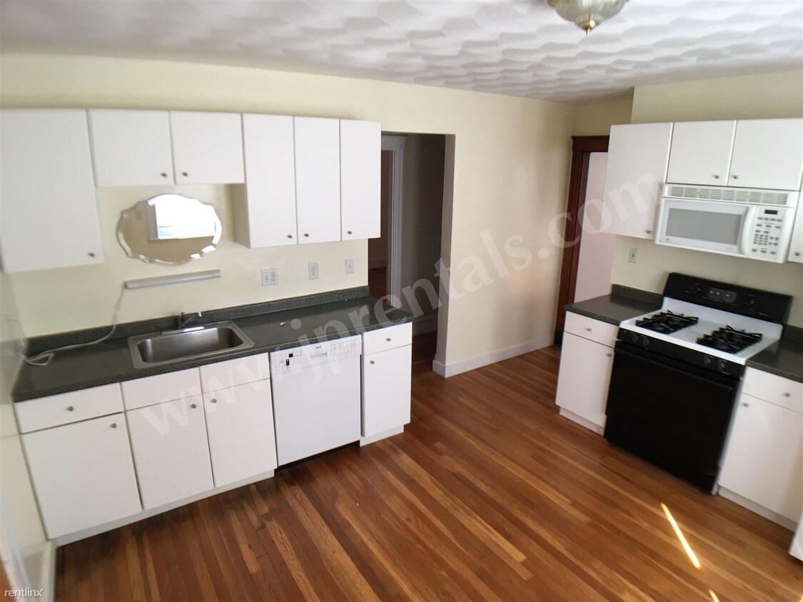 Foto principal - 243 Beech St