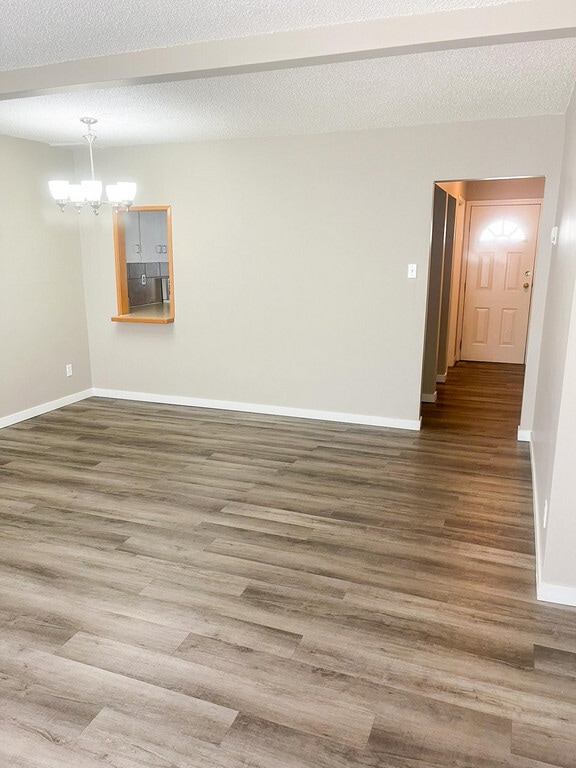 Building Photo - Thompson River Townhomes