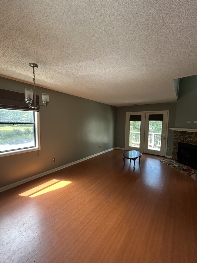 Building Photo - 339 Moytoy Rd