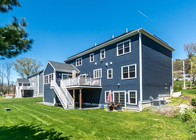 Foto del edificio - 146 Haggetts Pond Rd