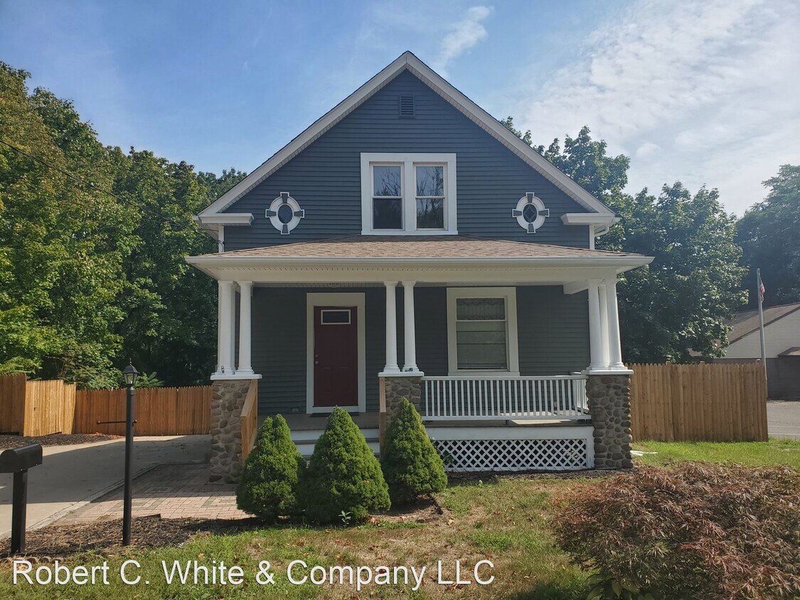 Primary Photo - 2 br, 2 bath House - 364 King Street