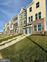 Building Photo - 9366 Tanfield Dr