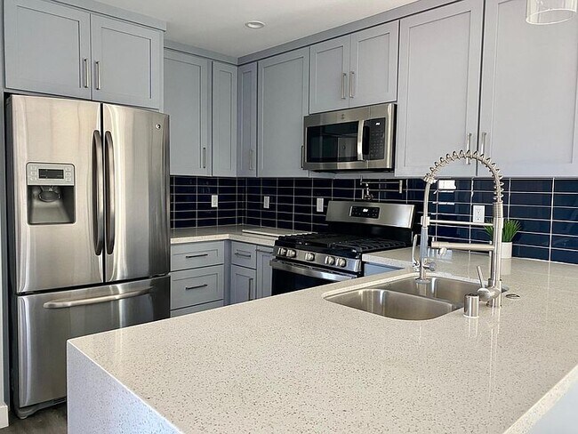 Foto del edificio - 4153 Hemlock St