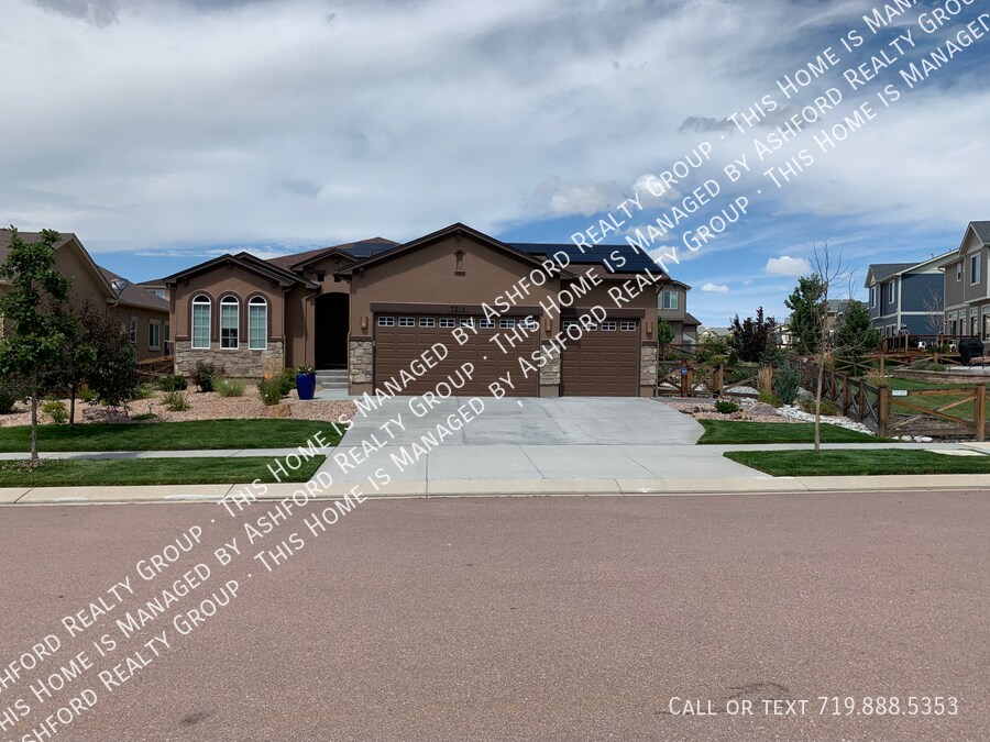 Foto principal - 7215 Rim Bluff Ln