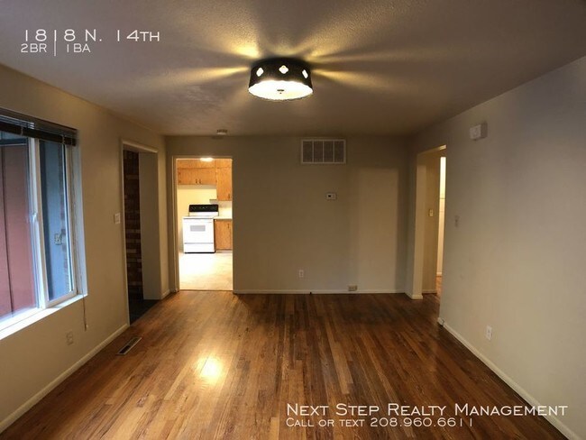 Building Photo - 2 bed 1 Bath North End
