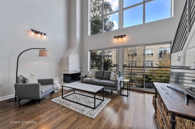 Foto del edificio - 3355 N Hamilton Ave