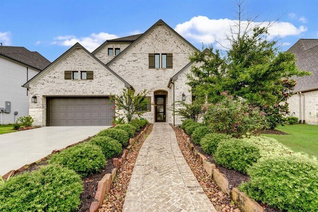 Foto del edificio - 12223 Drummond Maple Dr