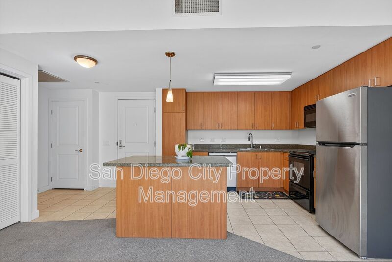 Primary Photo - 1080 Park Blvd