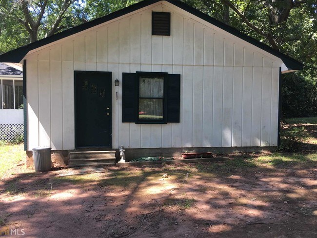 Building Photo - 112 Collis Cir