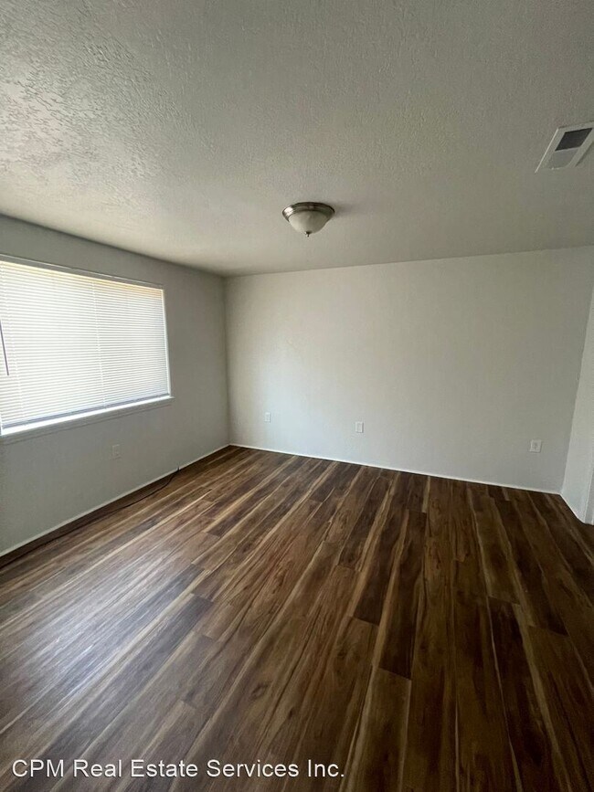 Building Photo - 3 br, 2 bath House - 1513 S Peach St.