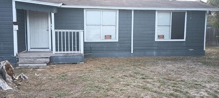 Building Photo - 122 E Taylor St
