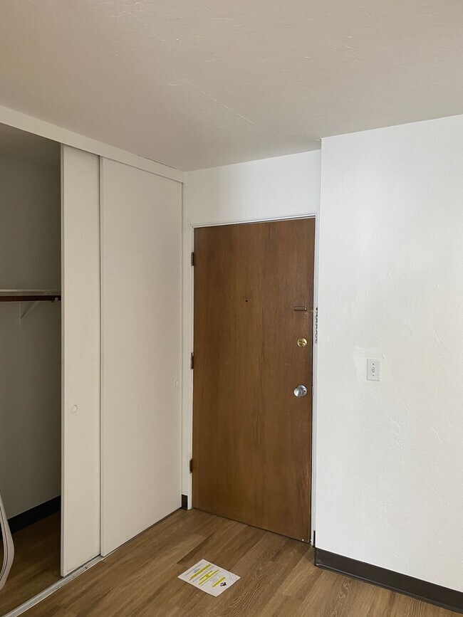 Foto del interior - 3701 West Lake St.