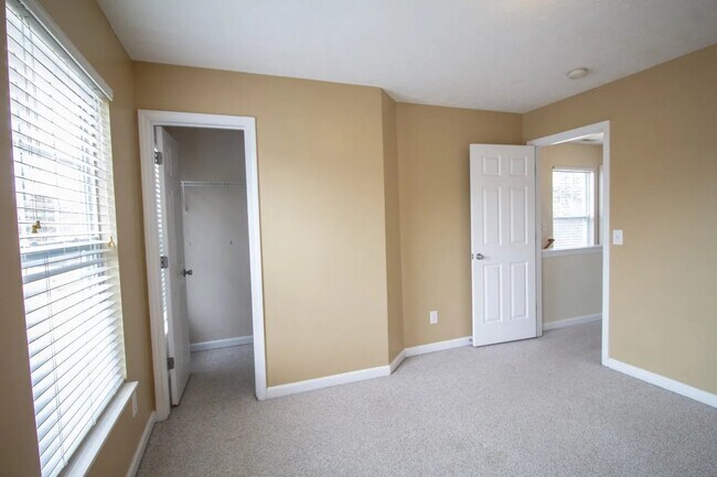 Foto del edificio - 550 Flintlock Ct