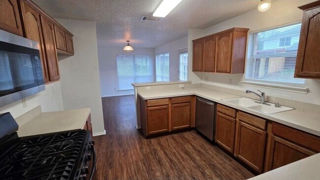 Foto del edificio - 2817 Island Wren Dr