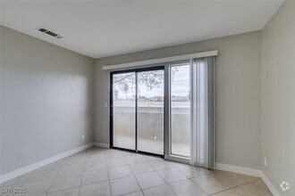 Building Photo - 820 N Sloan Ln