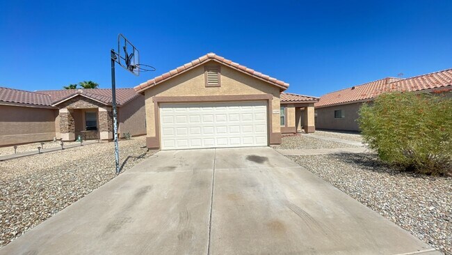 Building Photo - Cozy 3 bedroom home in Surprise!