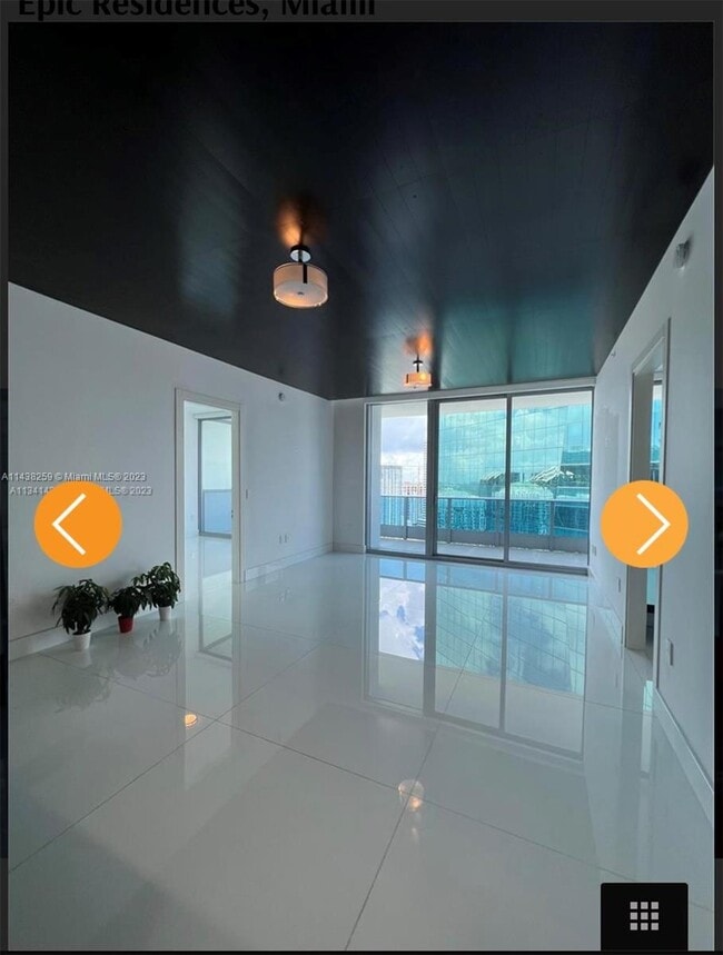 Building Photo - 200 Biscayne Blvd Way