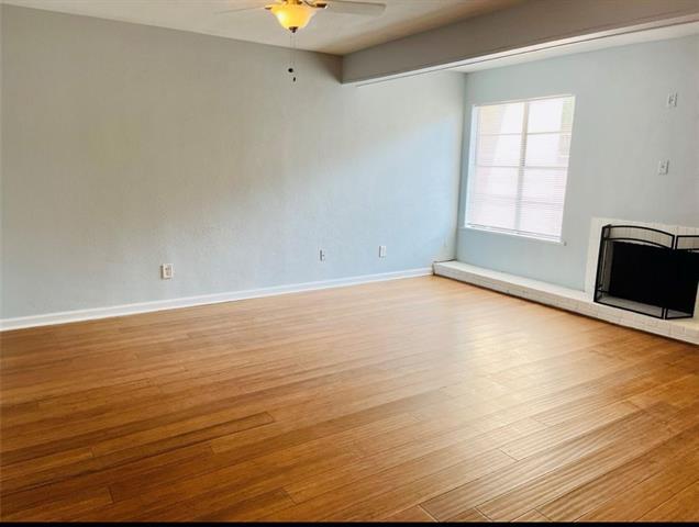 Foto del edificio - 3121 Park Ln