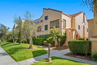 Building Photo - 3925 Nobel Dr