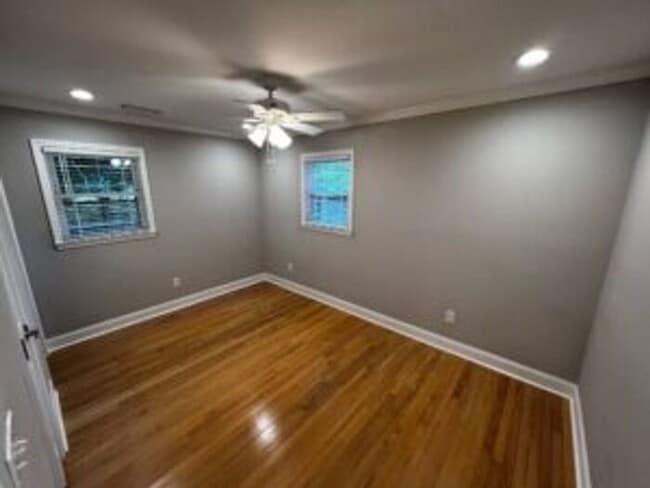 Building Photo - 1343 Hermitage Ave