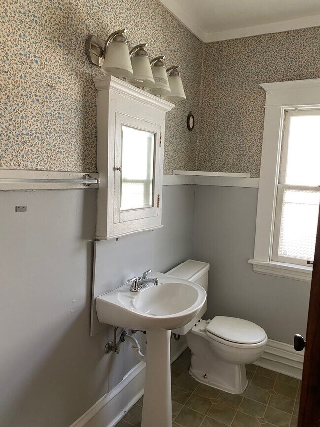 Foto del edificio - 5 Bedroom / 2 Bath in Dinkytown September ...