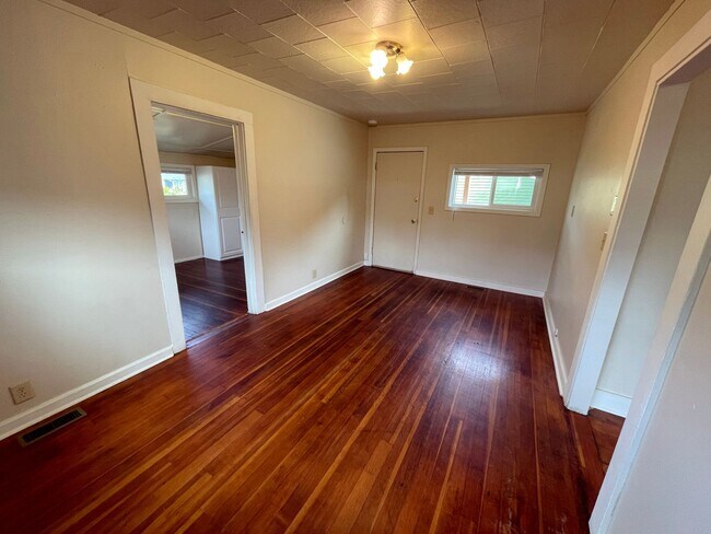 Foto del edificio - Cozy Kenton Home with Fenced Yard, Shed