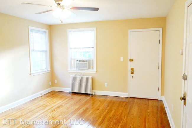 Foto del edificio - 8107 Greenwood Ave