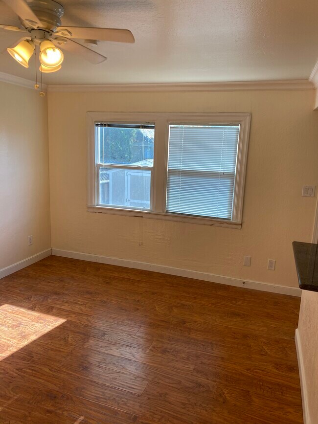 Foto del edificio - 3136 Plum St