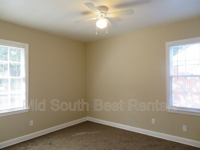 Building Photo - 3482 Dunn Ave