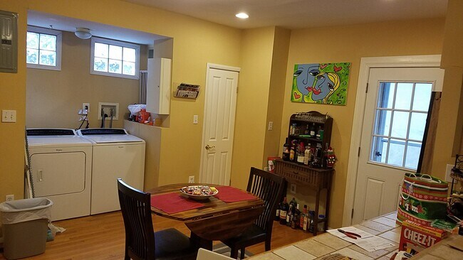 kitchen - 1026 S 6th St