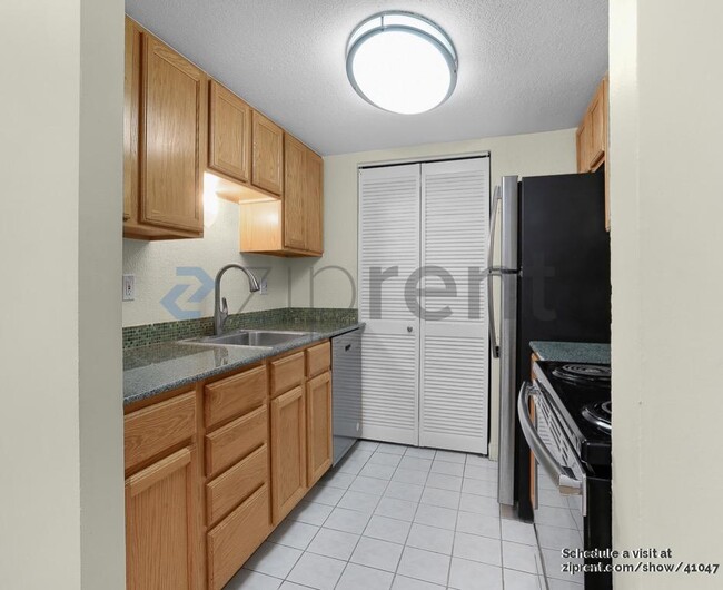 Foto del edificio - 12021 100th Ave NE