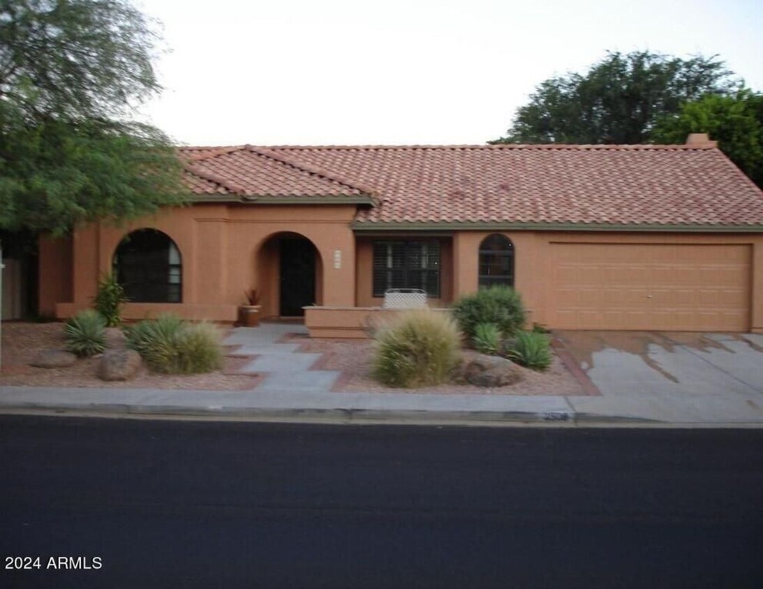 Foto principal - AHWATUKEE RENTAL!