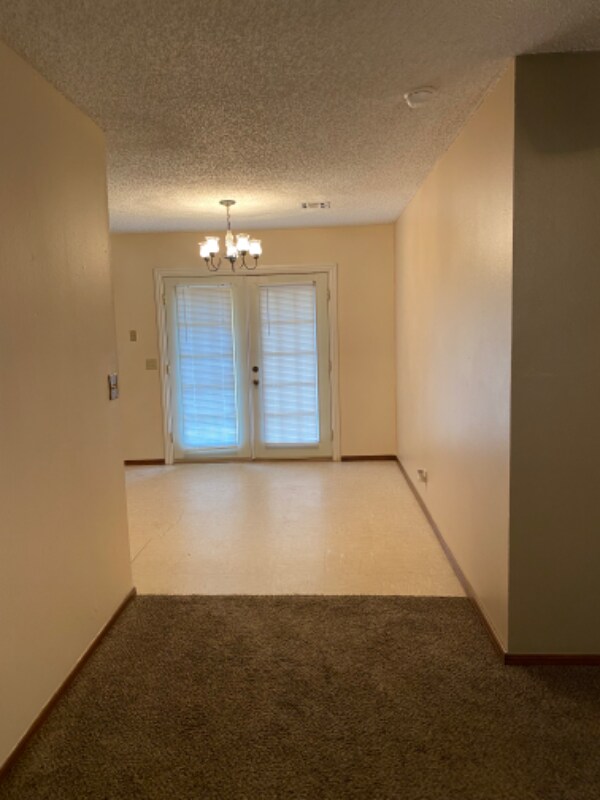 Foto del edificio - 208 Edd Dr