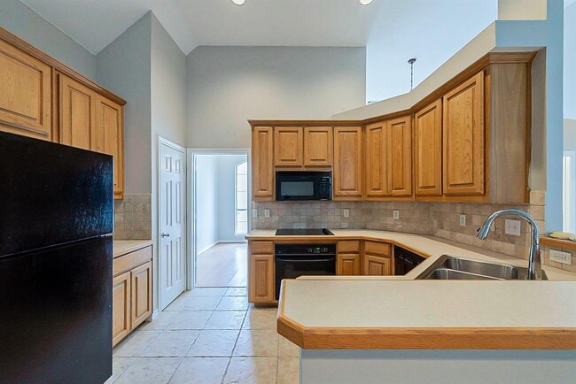 Building Photo - 502 Glenn Ln