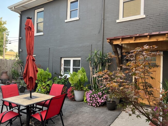 Photo - 209 Louise Ave Townhome