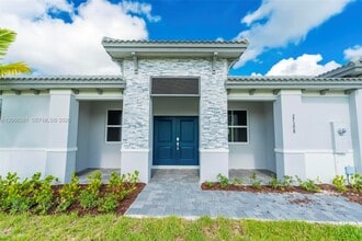 Building Photo - 27308 SW 159th Ct
