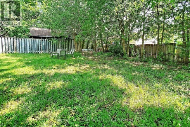 Building Photo - 63 Hillview Dr