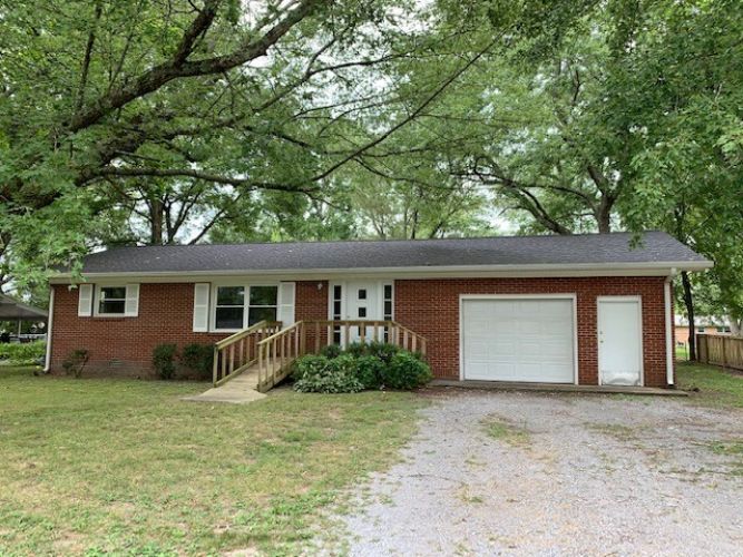 Primary Photo - 1204 Old Estill Springs Rd