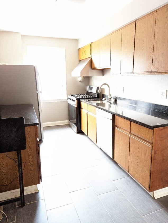 Foto principal - 4610 College Ave