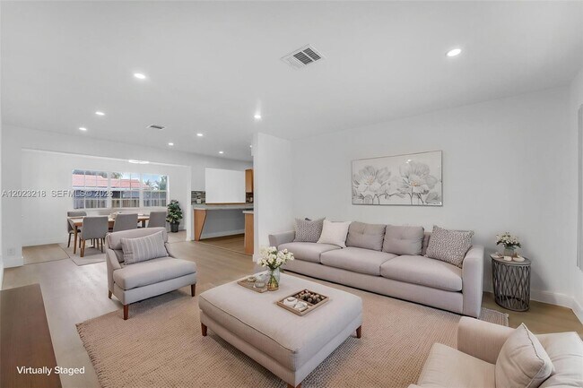 Foto del edificio - 7150 SW 10th St