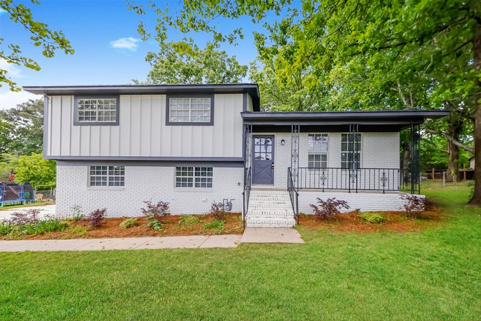 Primary Photo - Bright 3-Bedroom Home in Bessemer, AL