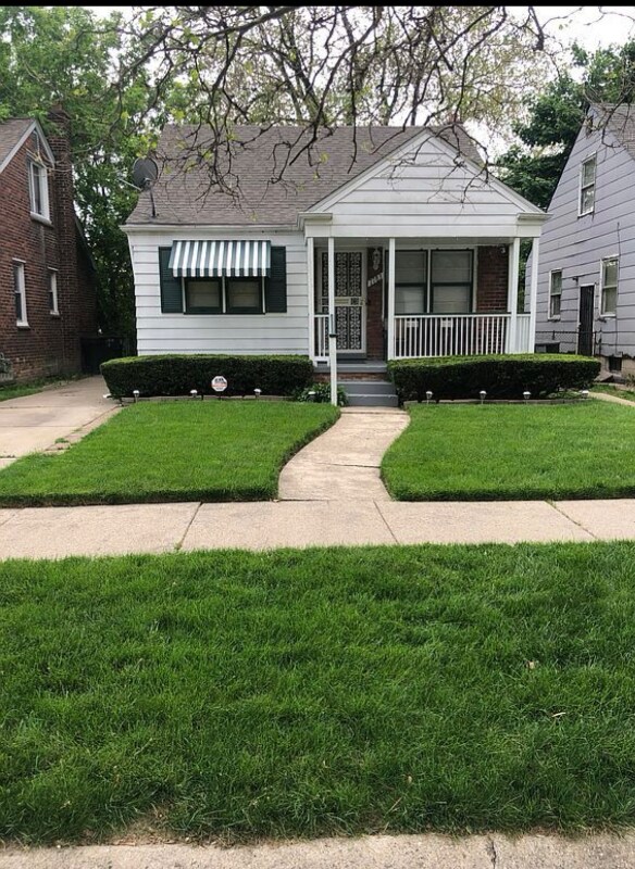 Foto principal - 7783 Auburn St