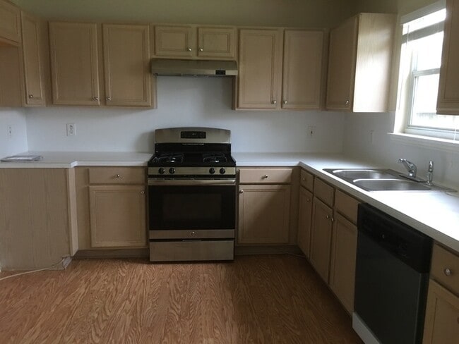 Building Photo - 10515 Berclair Dr