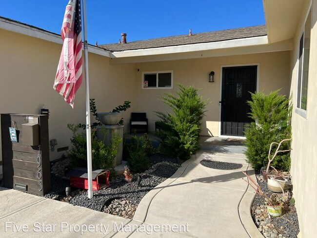 Building Photo - 3 br, 2 bath House - 1965 Shushan Dr