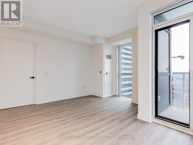 Building Photo - 8 Interchange Wy