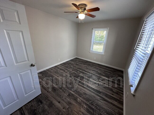 Foto del edificio - 7005 La Boiteaux Ave