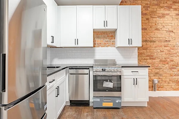 Foto del edificio - 7 Ridgewood Pl