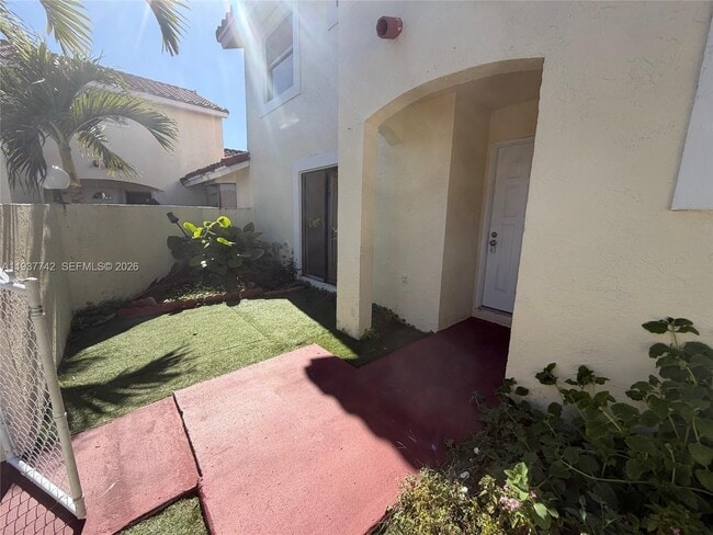 Building Photo - 1206 San Remo Cir